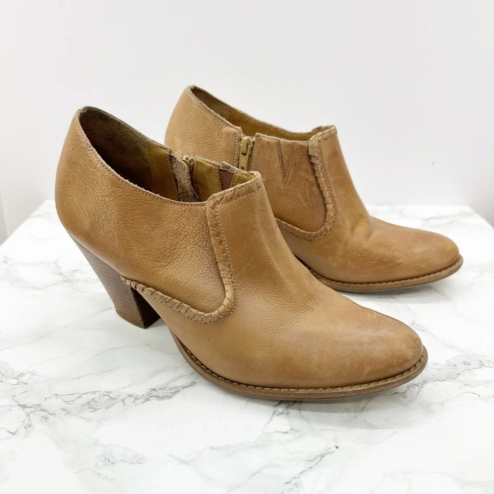 Jack Rogers Kyle Leather Ankle‎ Booties Women 10M Tan Whipstitch Block Heel Zip